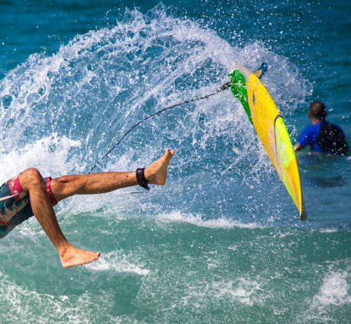 10 Common Beginner Surfing Mistakes (And How to Fix Them)