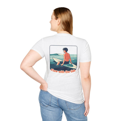 Flow with the tide, anime surfer - Unisex Tee